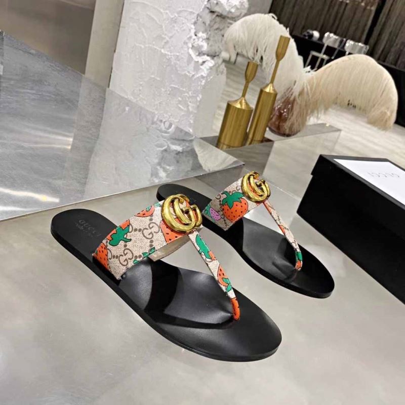 G*u*i slippers